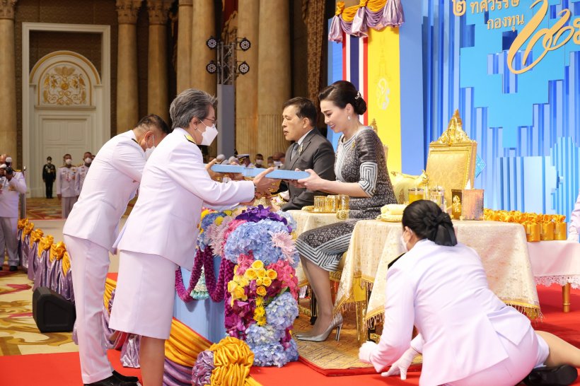 ประมวลภาพ! ในหลวง-พระราชินี เสด็จเปิดงานเเม่ของเเผ่นดิน2567