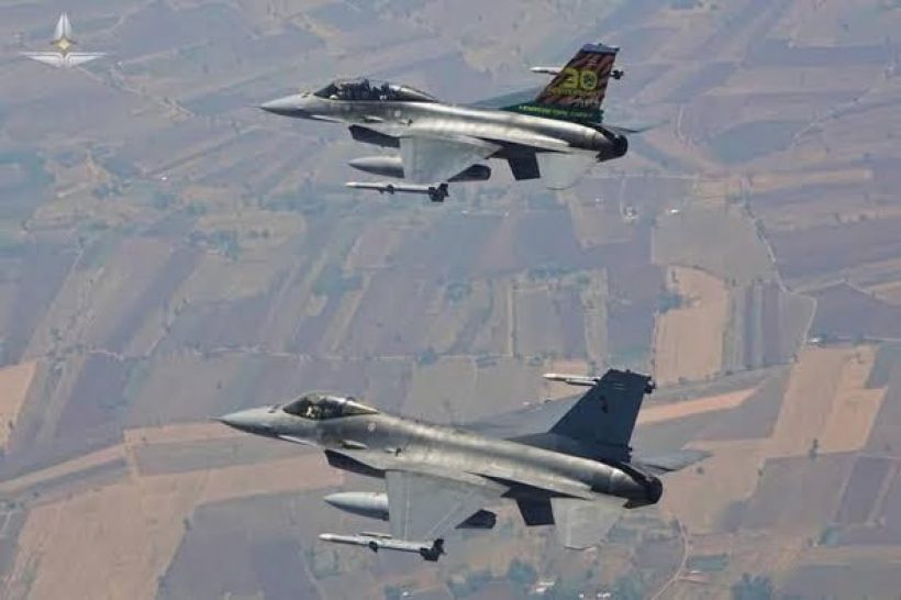 เปิดภาพชุดแรก F-16 โจมตีใส่ฐานที่มั่นเขมร