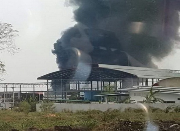 ไฟไหม้โรงงานน้ำมันปาล์มชลบุรีเสียหายวอด!!
