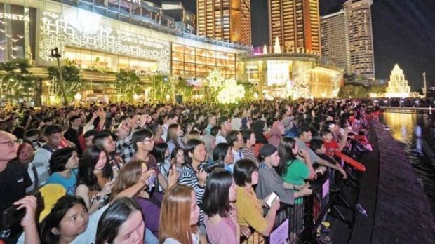 ชมบรรยากาศ ฉลองเคานต์ดาวน์ไอคอนสยาม! จัดเต็มพลุ สุดตระการตา(คลิป)