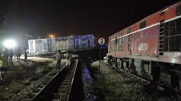 ชนยับ เจ็บอื้อ!?! รถไฟชนกัน เหตุเพราะ ระบบสัญญานเตือนหาย!