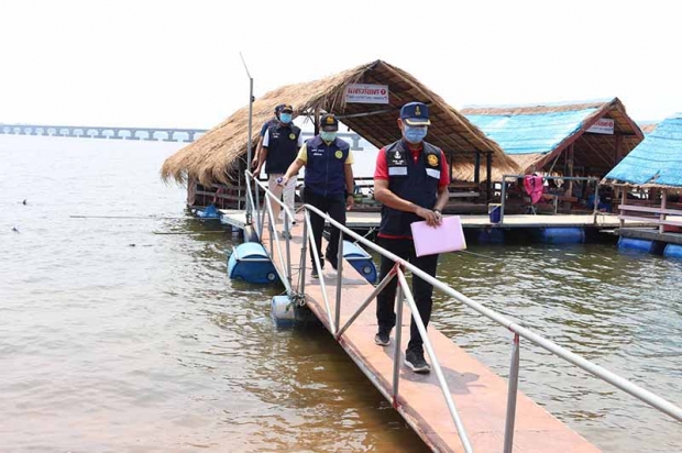 สั่งปิดร้านอาหารริมเขื่อนลำปาวชั่วคราว ละเลยมาตรการป้องกันโควิด-19