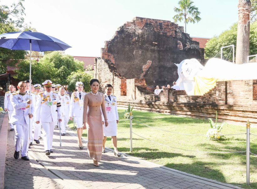 ในหลวง โปรดเกล้าฯ ท่านผู้หญิงอรอนงค์ ผู้แทนพระองค์ไปในพิธีสมโภช