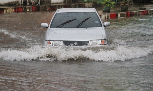 กรมอุตุฯเผยทั่วไทยมีฝนเพิ่ม เตือนระวังน้ำท่วมฉับพลัน กทม.-ปริมณฑลฝนหนักร้อยละ 70