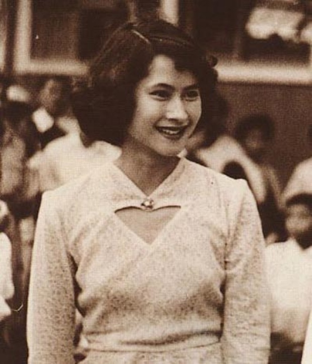 สมเด็จพระพี่นางฯ เมื่อครั้งยังทรงพระเยาว์ ทรงพระสิริโฉมงดงามมาก