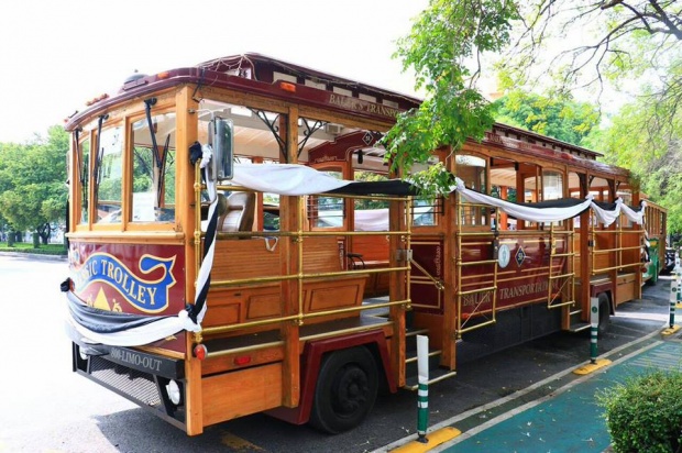 กทม. จัดรถ “shuttle bus” รับ-ส่งบริเวณสนามหลวง