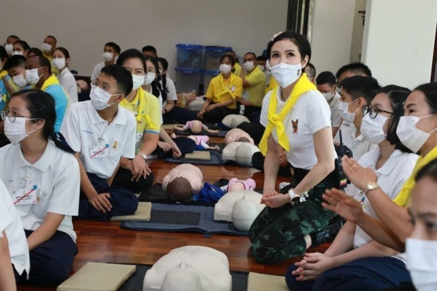 เผยภาพ เจ้าคุณพระสินีนาฏ ร่วมกิจกรรมจิตอาสา ฝึกช่วยชีวิตขั้นพื้นฐาน