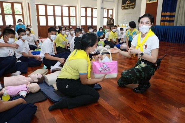 เผยภาพ เจ้าคุณพระสินีนาฏ ร่วมกิจกรรมจิตอาสา ฝึกช่วยชีวิตขั้นพื้นฐาน