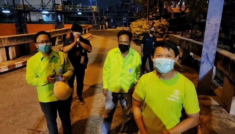 น้ำท่วมขยะคือปัญหา ชัชชาติ เห็นคาตา ฟูกลอยติดสถานีสูบน้ำ