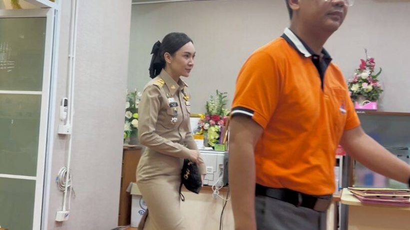 ผู้กองแคท รายงานตัว ผู้ว่าฯ ศรีสะเกษ หลังยื่นลาออก