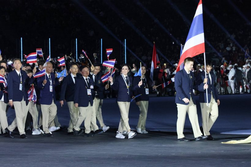 เซอร์ไพรส์ทั้งสนาม พระราชินี นำทัพนักกีฬาไทย ร่วมพิธีเปิดซีเกมส์ 2025