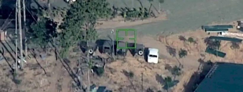 เปิดภาพนาที นาวิกฯ ทัพเรือ ทิ้งไข่ถล่ม BHQ ตุยยกตี้