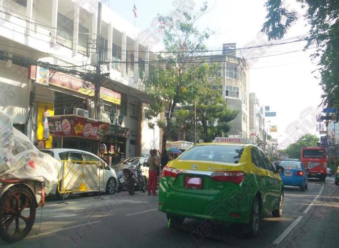 แท็กซี่ป้ายแดงไม่ยี่หระคำสั่ง ชัชชาติ วิ่งรับจ้างตามปกติ 