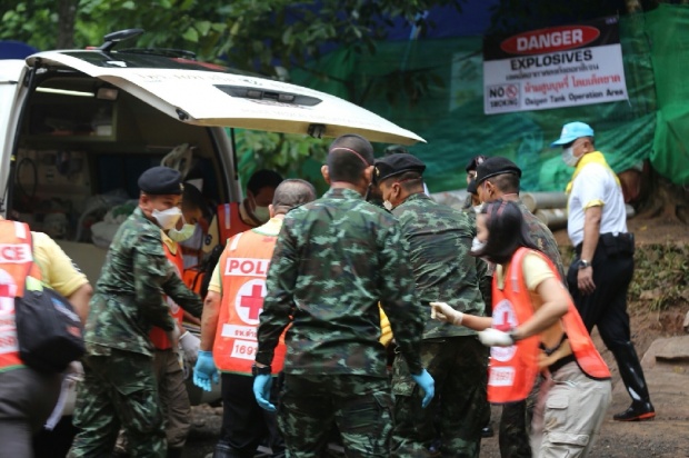 ในหลวง ทรงชื่นชมแผนปฏิบัติการ นำ “ทีมหมูป่า” ออกมาจากถ้ำหลวง