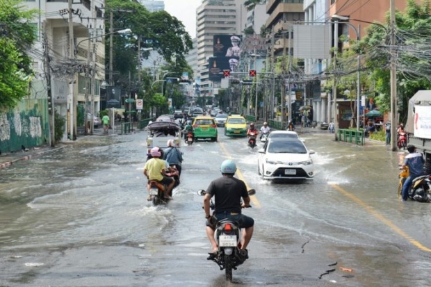 ฝนกระหน่ำกรุง ผู้ว่าฯกทม. เผยสาเหตุทำไมน้ำท่วมบางเขน?! 