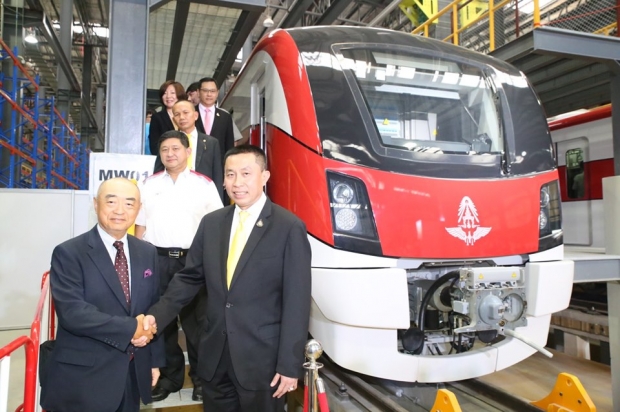 ซูมชัดๆ รถไฟฟ้าสายสีแดงออกวิ่งทดสอบระบบกลางปี’63