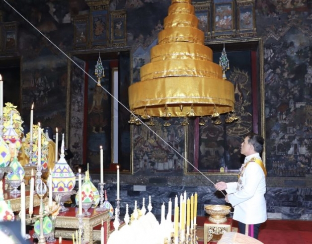 ในหลวง-พระราชินี ทรงบำเพ็ญพระราชกุศลถวายผ้าพระกฐิน เป็นวันที่ 3