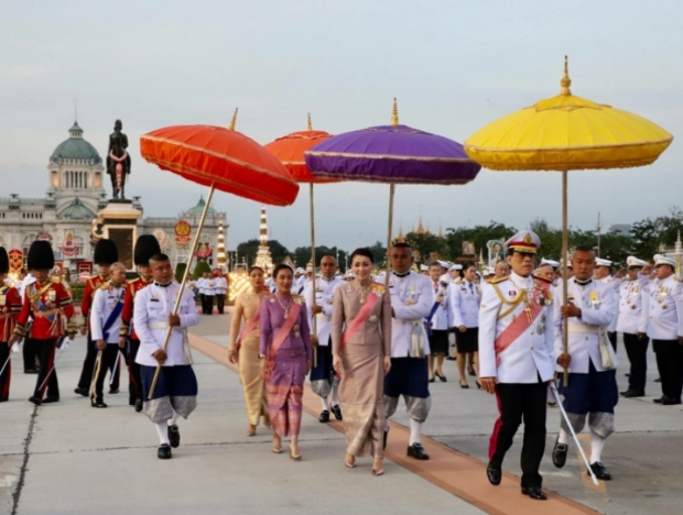 ในหลวง พระราชินี ทรงบำเพ็ญพระราชกุศล วันปิยมหาราช