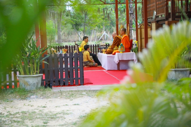 ประมวลภาพ ในหลวง-เจ้าคุณพระ ทรงสนทนาธรรม สมเด็จพระพุทธโฆษาจารย์