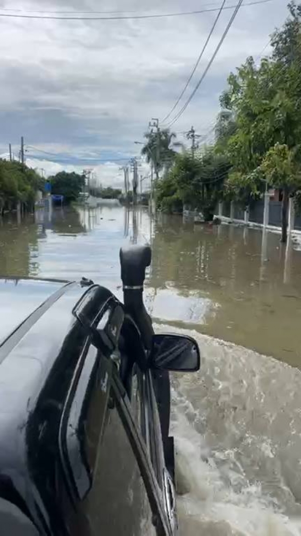 นิคมฯ บางปู จมบาดาล! ทิ้งรถหนีน้ำ เร่งระบายด่วน (คลิป)