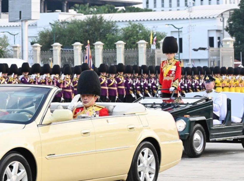 สมพระเกียรติ พิธีสวนสนามและถวายสัตย์ปฏิญาณครั้งแรกในรัชกาล