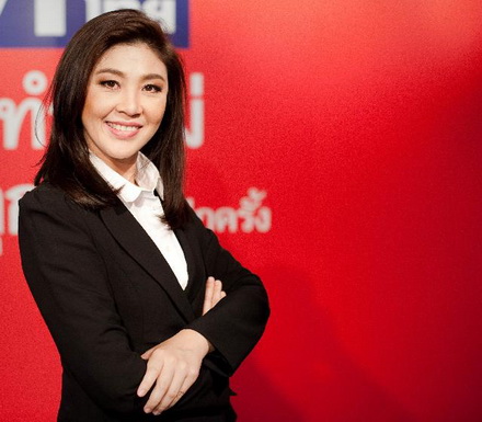 โพลล์หนุน ยิ่งลักษณ์ นั่งนายกฯ ทำงานบริหารบ้านเมืองต่อไป
