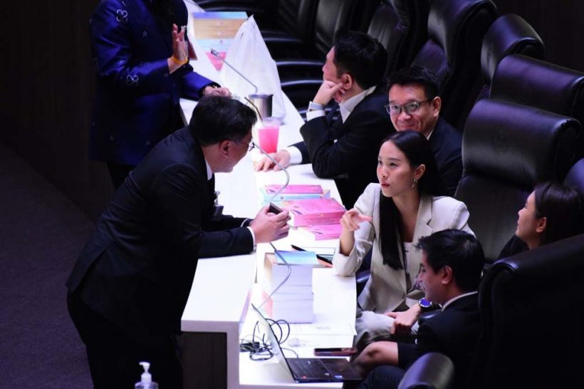 เปิดภาพ ไชยชนก เดินไปคุยกับไอซ์รักชนก