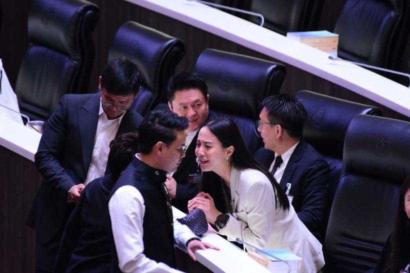 เปิดภาพ ไชยชนก เดินไปคุยกับไอซ์รักชนก