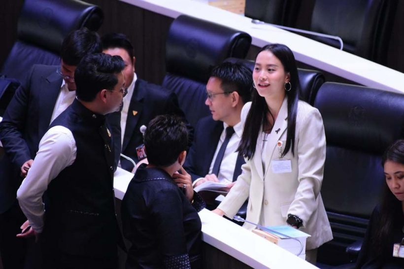 เปิดภาพ ไชยชนก เดินไปคุยกับไอซ์รักชนก