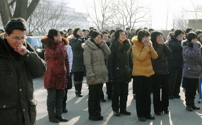 ประมวลภาพ ทั่วแผ่นดินเกาหลีเหนือร่ำไห้ หลั่งน้ำตาอาลัยคิมจองอิล 