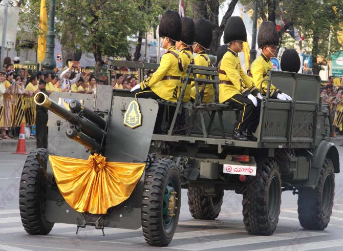 กองทัพจัดพิธีสวนสนามยิ่งใหญ่