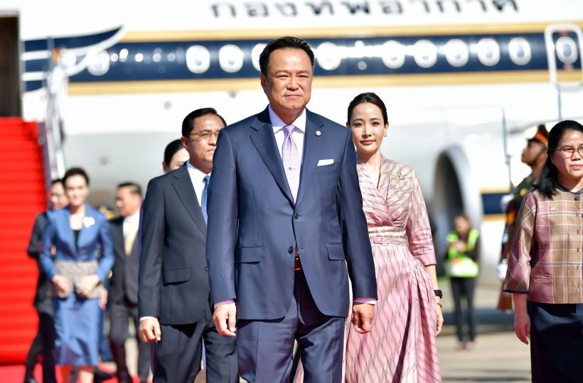 ประมวลภาพ นายกฯอนุทิน-ภริยา ทำภารกิจเเรกที่ สปป.ลาว
