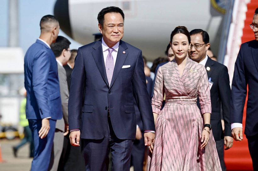 ประมวลภาพ นายกฯอนุทิน-ภริยา ทำภารกิจเเรกที่ สปป.ลาว