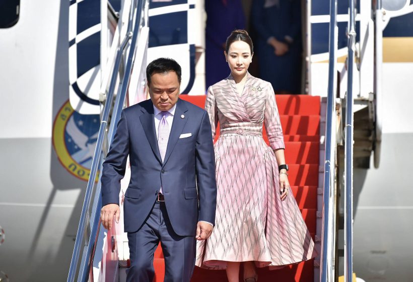 ประมวลภาพ นายกฯอนุทิน-ภริยา ทำภารกิจเเรกที่ สปป.ลาว