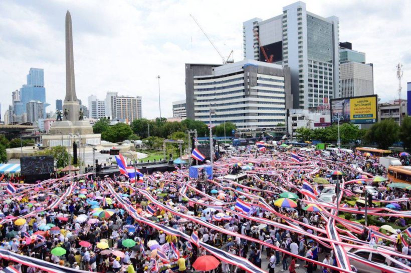จตุพร ปลุกม็อบเตรียมปักหลักยาว ถ้านายกฯไม่ลาออก