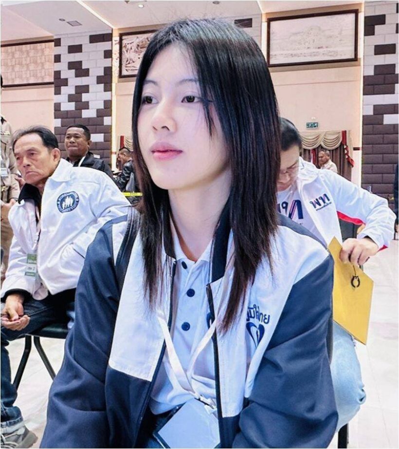 เปิดวาร์ป พลอย ณัฐธิดา หลานเนวิน ว่าที่ สส.อายุน้อยที่สุด