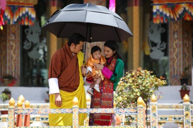  ชมพระอิริยาบถสุดน่ารัก ของ จิกมี นัมเกล วังชุก  เจ้าชายพระองค์น้อย แห่งภูฏาน! 