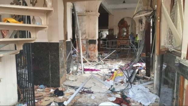 ระเบิดในศรีลังกา: ยอดผู้เสียชีวิตพุ่งอย่างน้อย 207 คน ส่วนเป้าหมายการก่อเหตุคือโบสถ์คริสต์และโรงแรมหรู