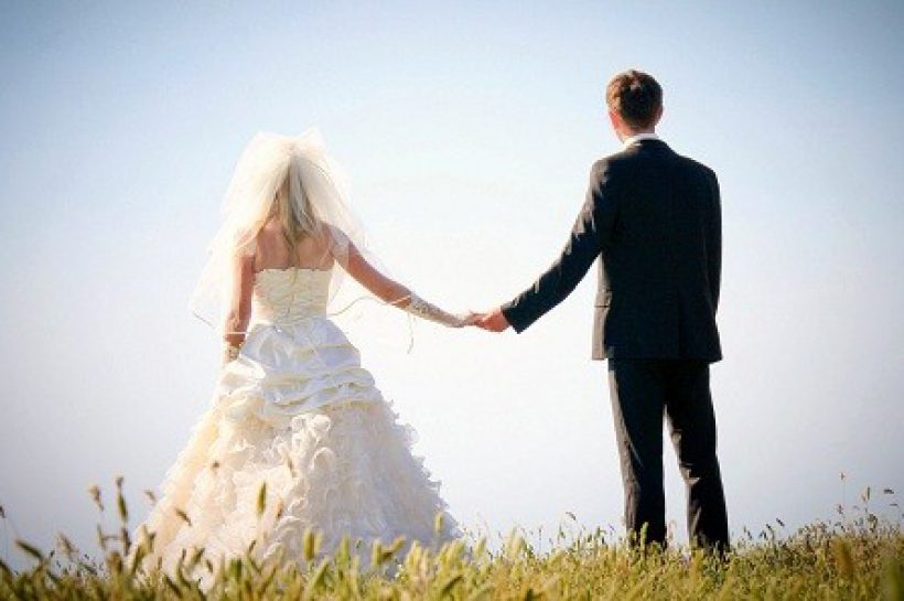 ลือพลเมืองอเมริกัน แต่งผู้อพยพ เสี่ยงถูกถอนสัญชาติ