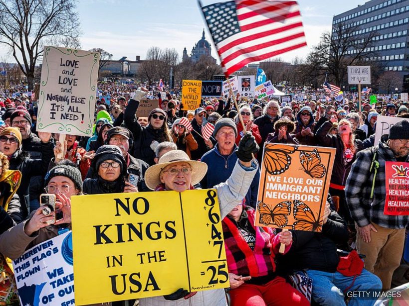 อเมริกาลุกเป็นไฟ! คนนับล้านลงถนนไล่ "ทรัมป์" เซ่นปมบุกอิหร่าน