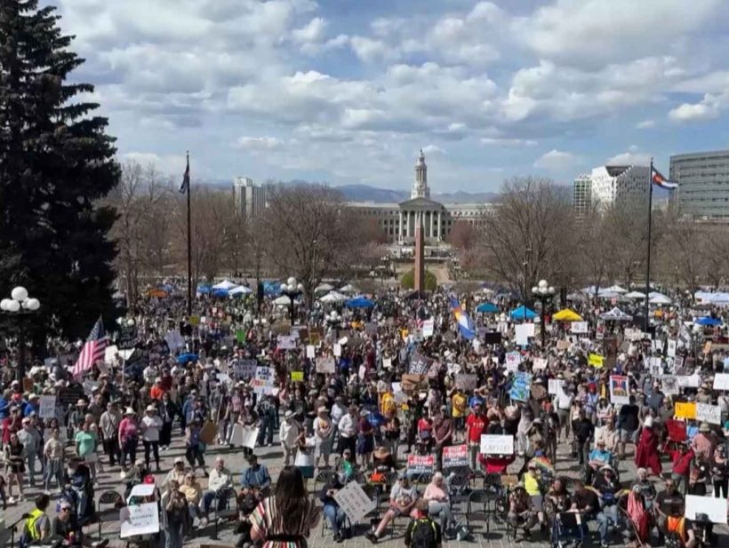 อเมริกาลุกเป็นไฟ! คนนับล้านลงถนนไล่ "ทรัมป์" เซ่นปมบุกอิหร่าน