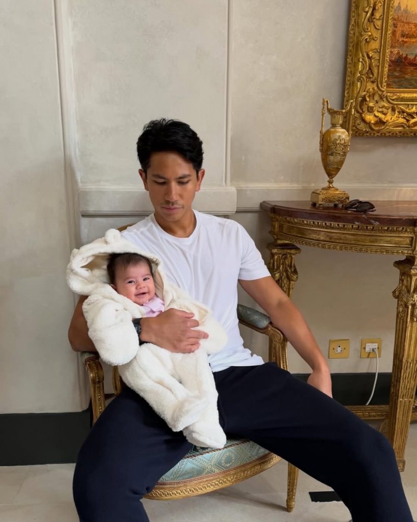 ใจละลาย! เจ้าชายมาทีนอวดโฉมเจ้าหญิงน้อย ในทริปครอบครัว