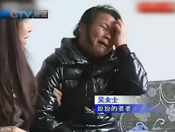 ช็อก! สุดโหด น.ร.หญิงจีนกระทืบเด็ก 1 ขวบ ก่อนโยนลงพื้นจากชั้น 25 ร่างดับ(ชมคลิป)