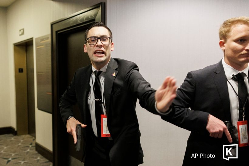 เปิดภาพนาทีระทึก พาทรัมป์ออกจากงานเลี้ยง หลังมีเสียงปืน