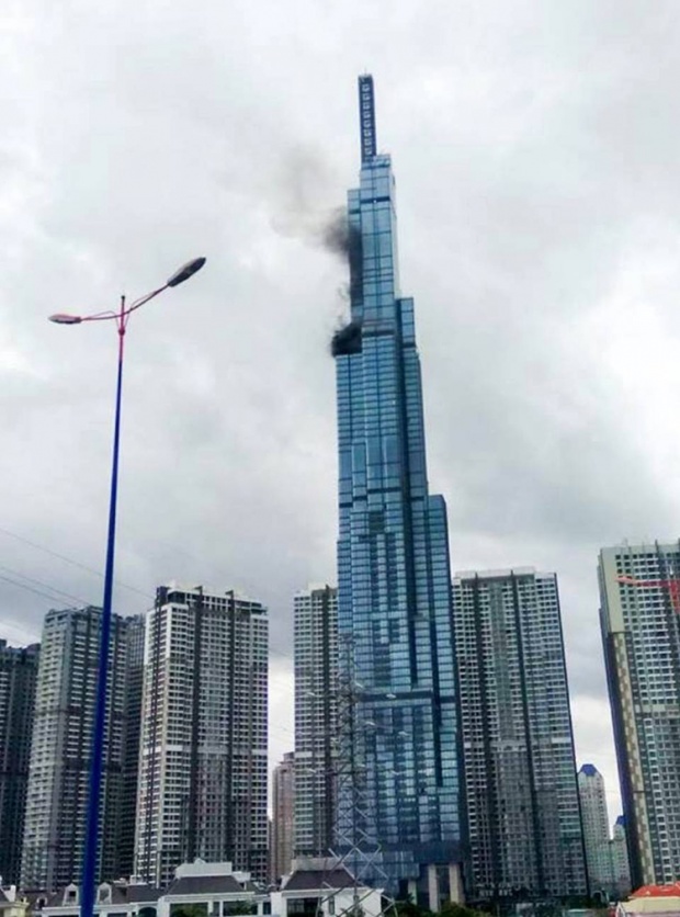 เวียดนามช็อก! ไฟไหม้ตึก แลนด์มาร์ก81 สูงสุดในอาเซียน(คลิป)