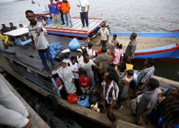 เฉียบขาด!! อินโดฯสั่งห้ามเรือประมงช่วยผู้ลี้ภัยแม้เรือจม