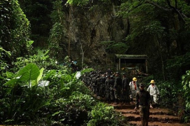 ทั่วโลกส่งกำลังใจ!! สื่อต่างประเทศเกาะติดภารกิจช่วย 13 ชีวิต ติดถ้ำหลวง-ขุนน้ำนางนอน