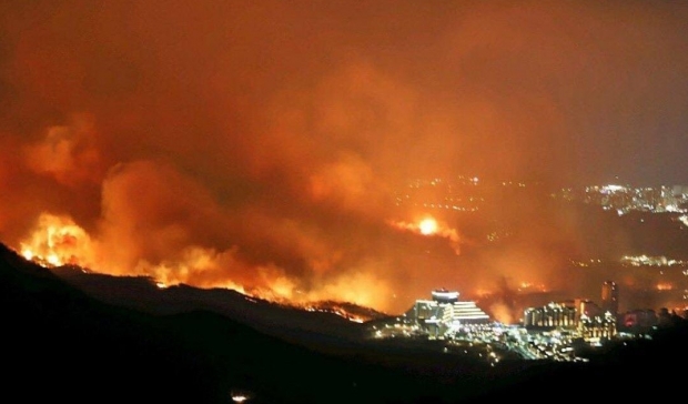 วิกฤตหนัก! เกาหลีใต้เกิดไฟไหม้ป่าครั้งใหญ่ความรุนแรงระดับ 3 เร่งอพยพ ปชช.และนักท่องเที่ยวออกจากพื้นที่เสี่ยง  
