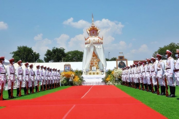 ลาวฌาปนกิจศพอดีตนายกฯ ‘สีสะหวาด แก้วบุนพัน’ สดุดีสมเกียรติ ยิ่งใหญ่