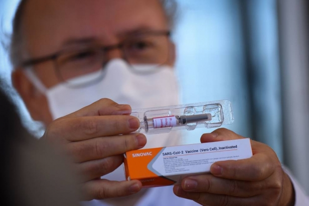 ผลทดลองวัคซีนซิโนแวคในบราซิล มีประสิทธิภาพต่ำกว่า 60%